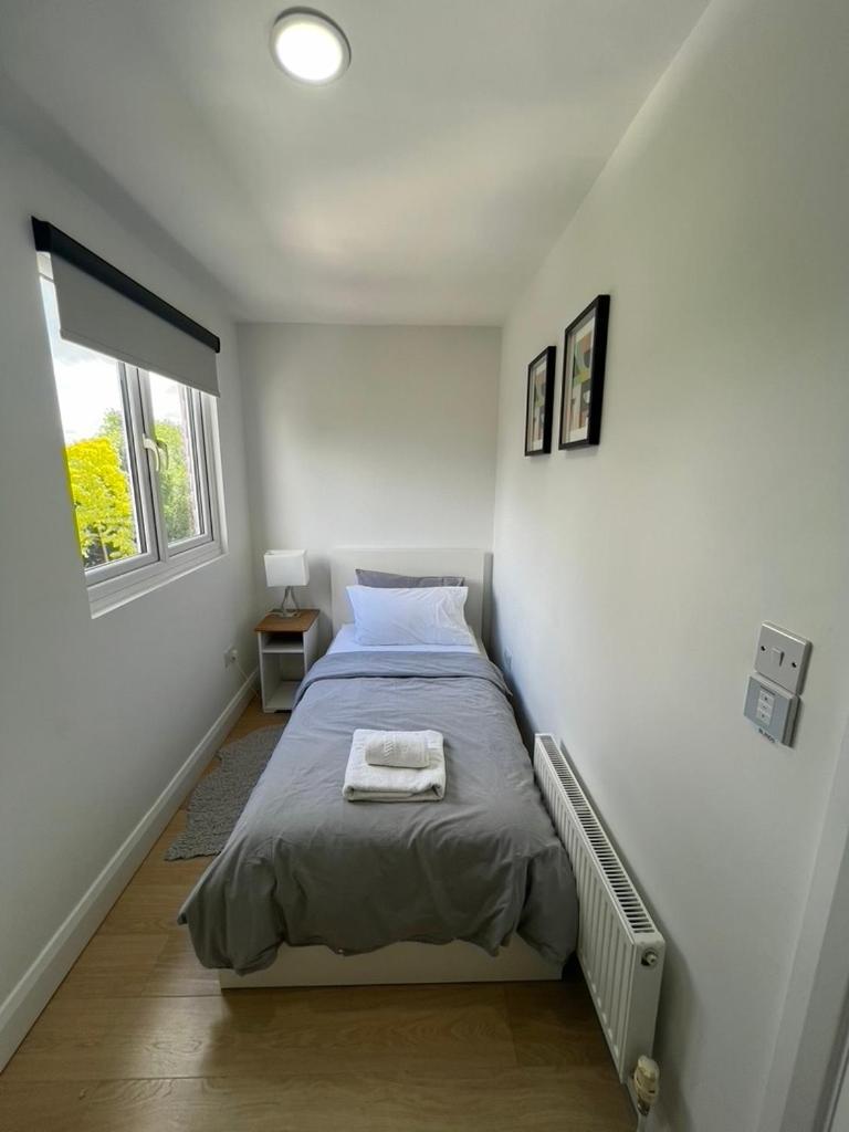 Zenobia London Luxury Finchley