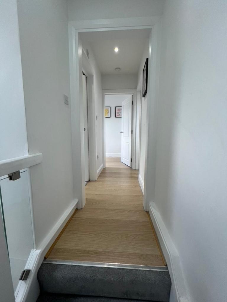 Apartment Zenobia London Luxury