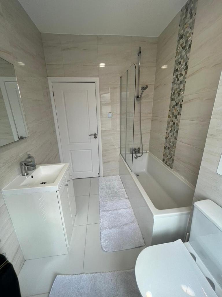 Zenobia London Luxury Apartment Finchley