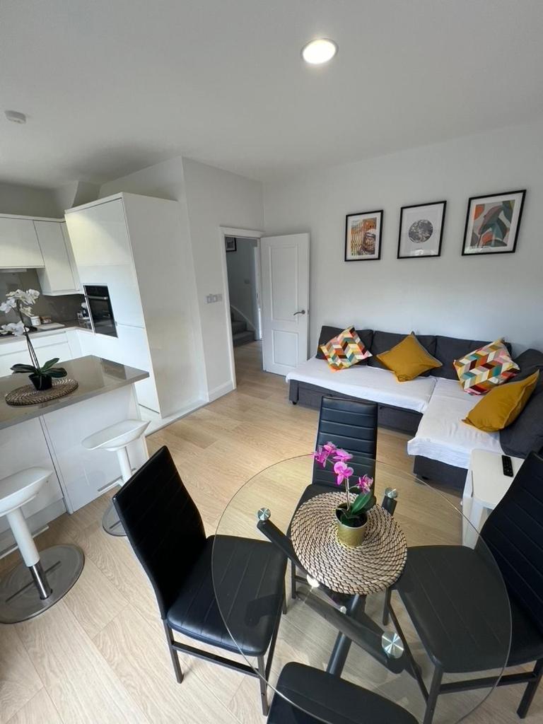 Zenobia London Luxury Apartment *