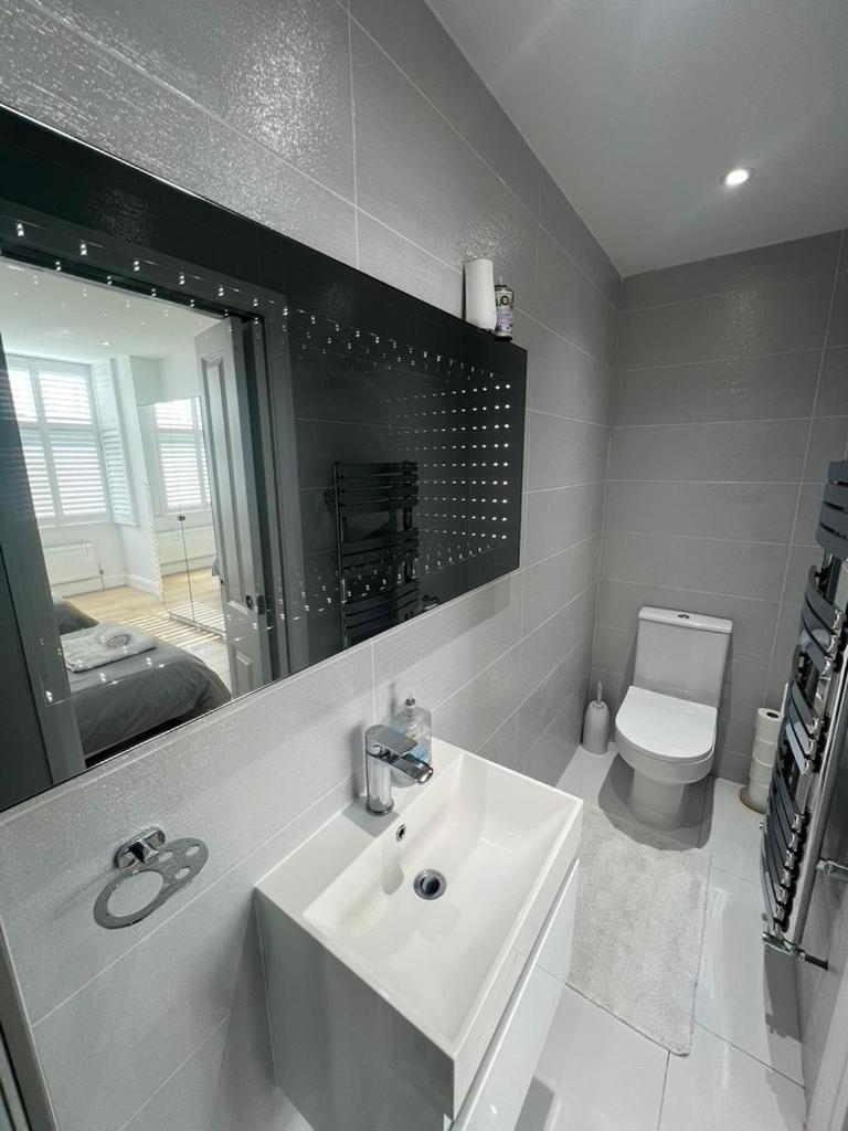 Apartment Zenobia London Luxury *