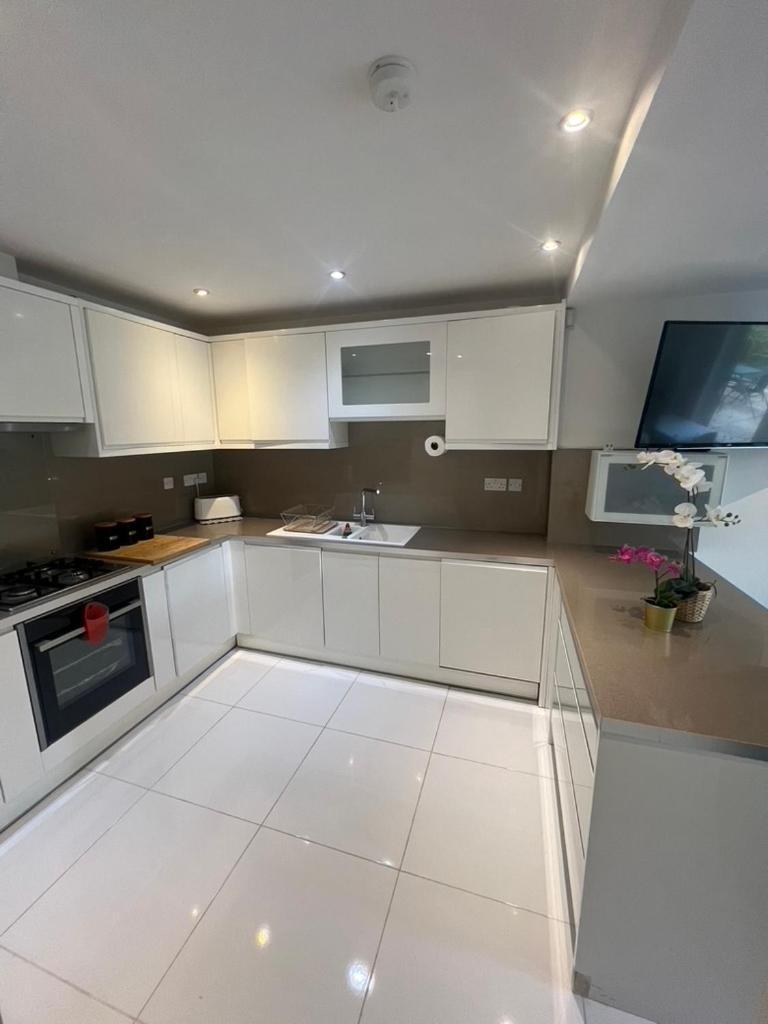 Apartment Zenobia London Luxury *