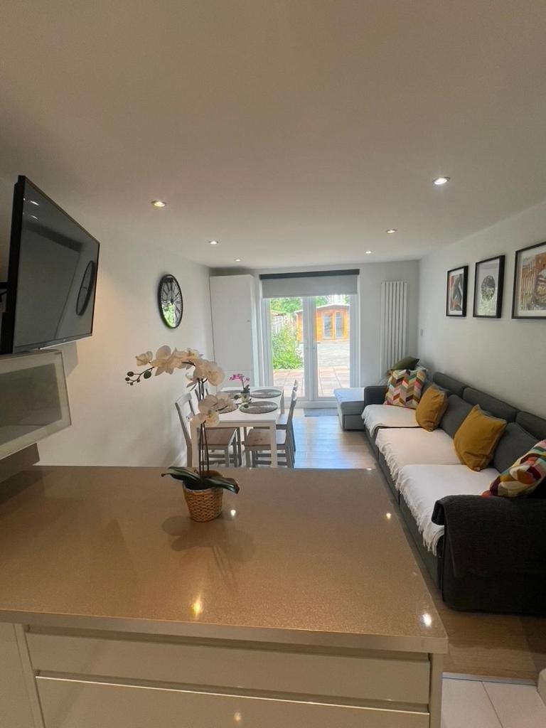 Apartment Zenobia London Luxury *